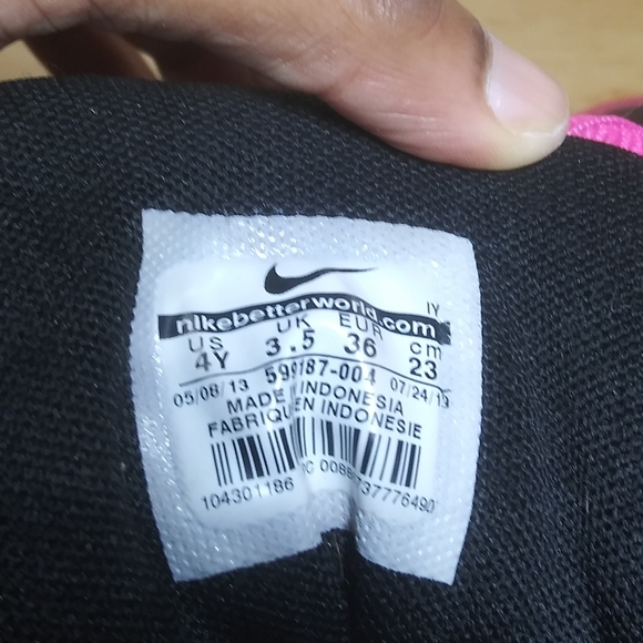 Original Nike from Mitsui Outlet Park KLIA
Shoes - Picture 4 of 6